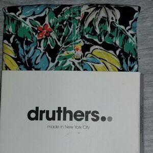 druthers boys organic boxers size M  New!!!